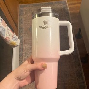 Stanley 40oz Pink & White Ombré Tumbler